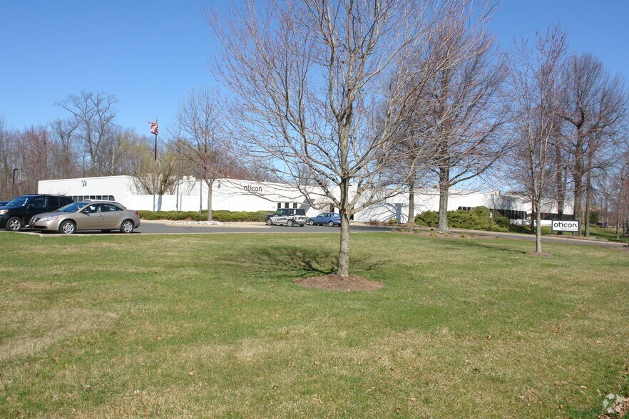 More Photos Of 2501 Cottontail Ln, Somerset Office For Sale