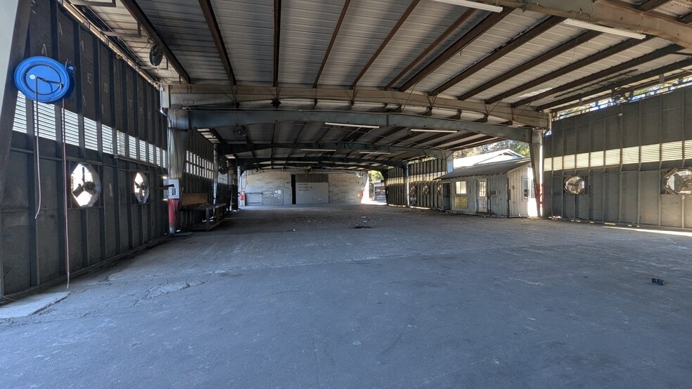 More Photos Of 112 N College Rd, Wilmington Warehouse For Sale