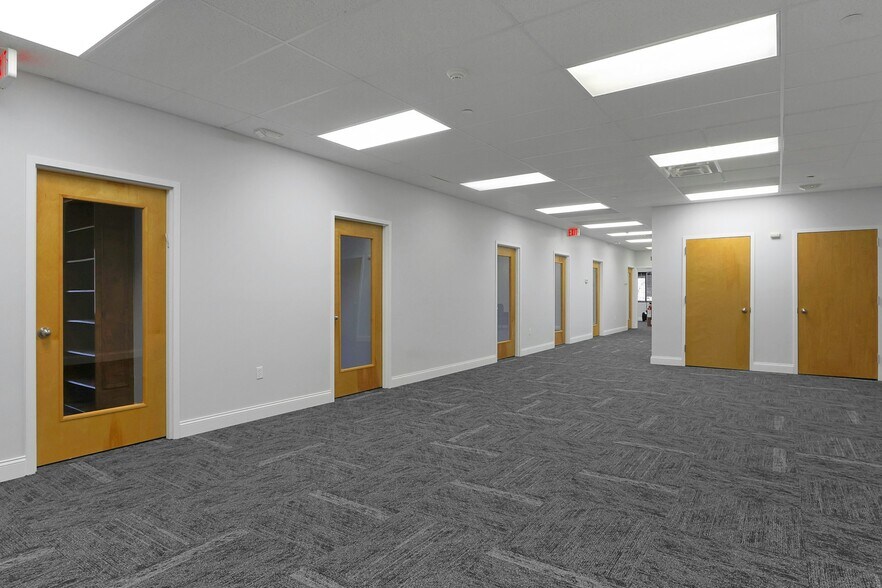 More Photos Of 100 Dutch Hill Rd, Orangeburg Medical For Lease