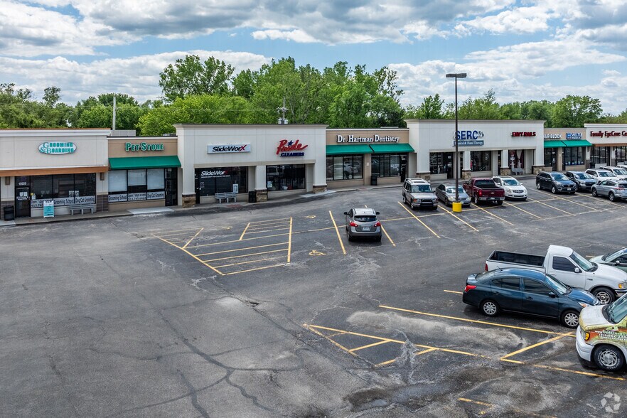 More Photos Of 606-626 S 130th St, Bonner Springs Unknown For Lease