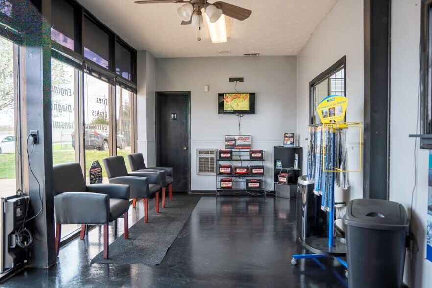 More Photos Of 7002 L St, Omaha Service For Sale