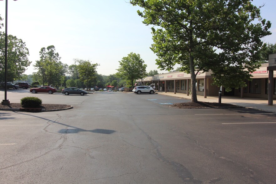 More Photos Of 431 Route 22 E, White House Station Storefront Retail Office For Lease