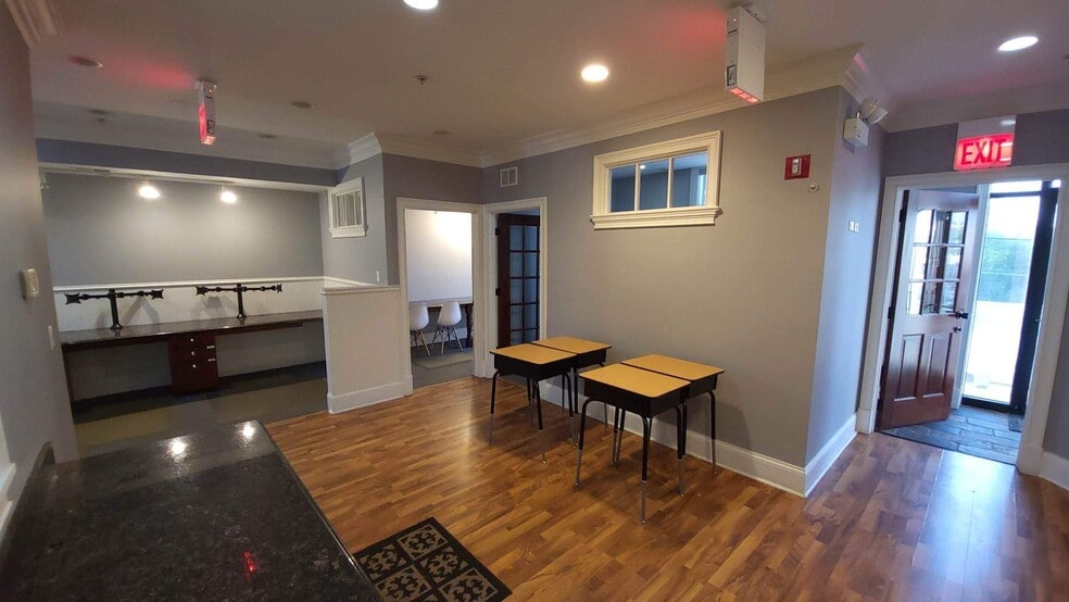 More Photos Of 9550 W Sergo Dr, McCook Light Distribution For Lease