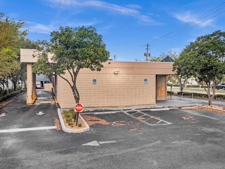 Primary Photo Of 4699 Nob Hill Rd, Sunrise Office For Sale