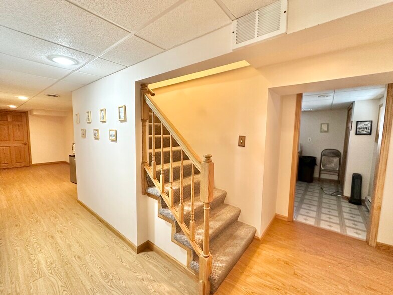 More Photos Of 510 Ridge Rd, Munster Office For Lease