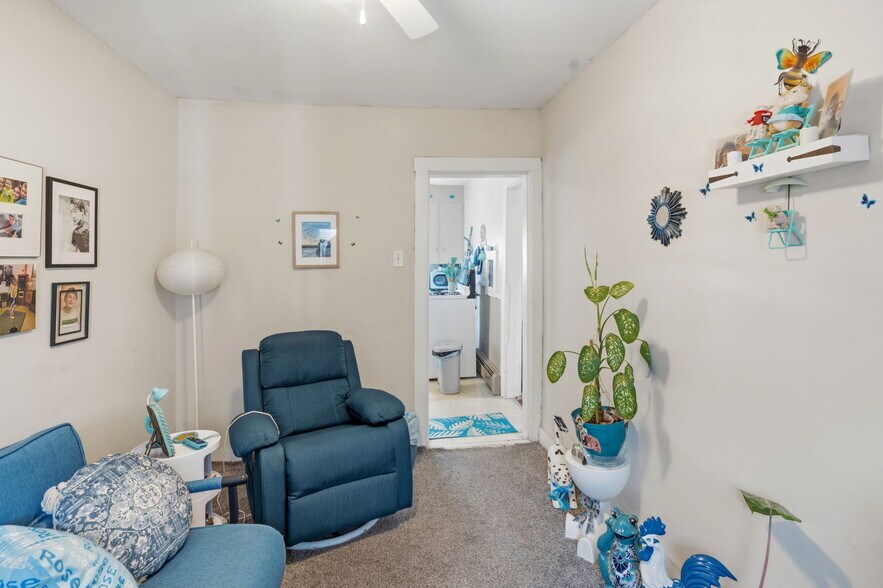 More Photos Of 400 Thames St, Bristol Multifamily For Sale