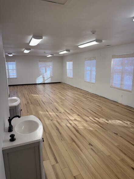 More Photos Of 1380 Triad Center Dr, Saint Peters Office For Lease