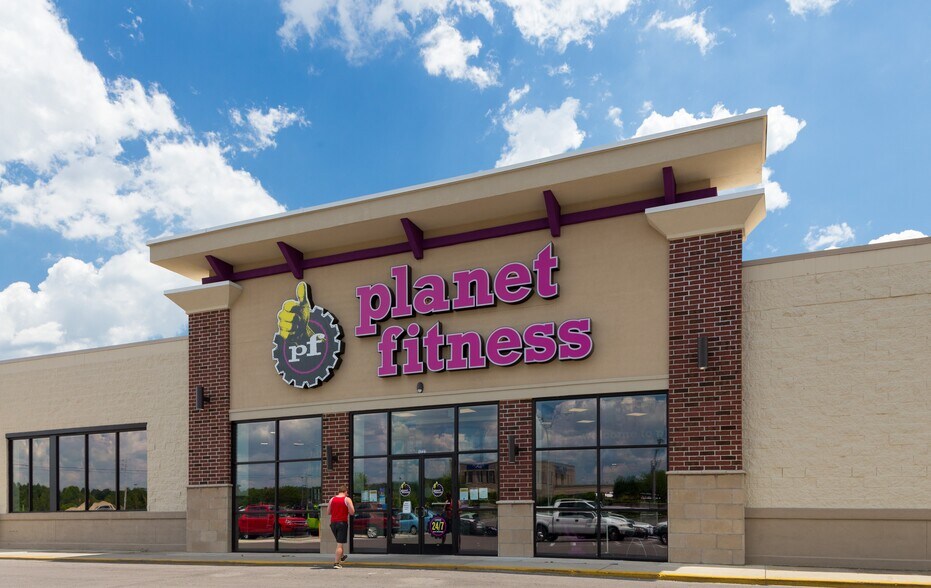 More Photos Of 1731 2nd Ave SW, Cullman General Retail For Sale