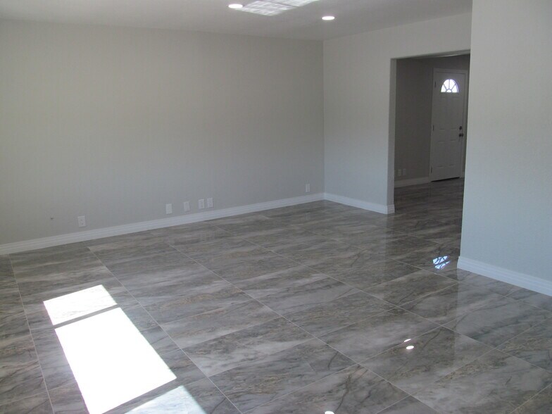 More Photos Of 612 S Jones Blvd, Las Vegas Office Residential For Sale