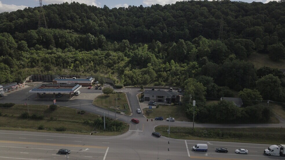 More Photos Of 1137 Steffen Ln, Wilder Office For Sale