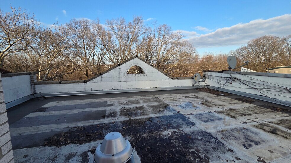 More Photos Of 76-18 Grand Central Pky, Forest Hills Apartments For Sale