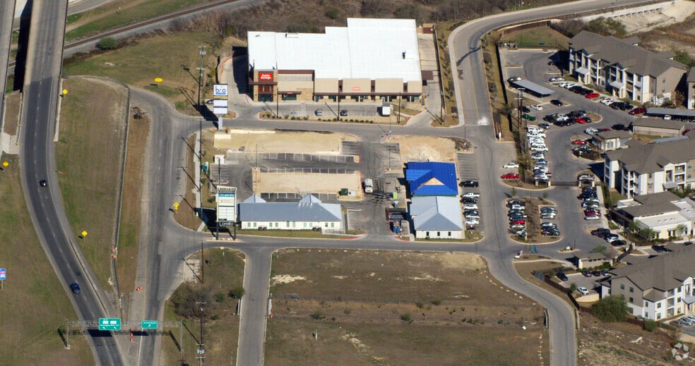 More Photos Of 7323 N Loop 1604 E, San Antonio Unknown For Lease