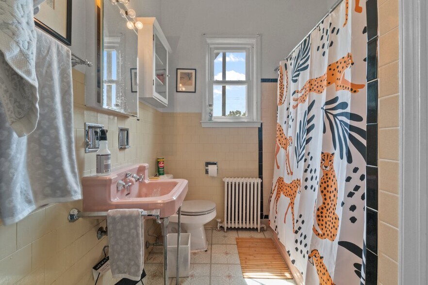 More Photos Of 711 Gladstone Ave, Baltimore Apartments For Sale