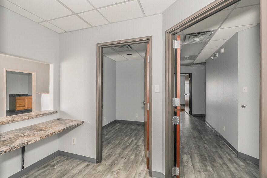 More Photos Of 2014 Justin Rd, Highland Village Medical For Lease