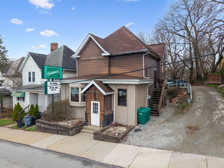 More Photos Of 534 S Main St, Greensburg Bar For Sale