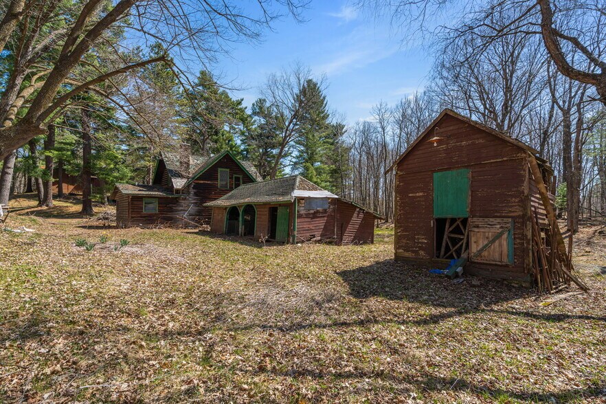 More Photos Of 1098 340th Ave, Frederic Specialty For Sale