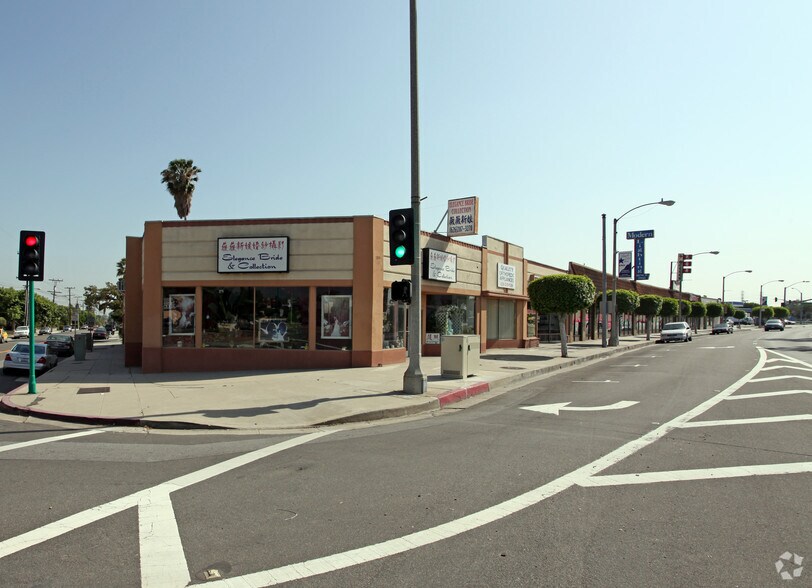 More Photos Of 9042-9048 Las Tunas Dr, Temple City Storefront For Sale