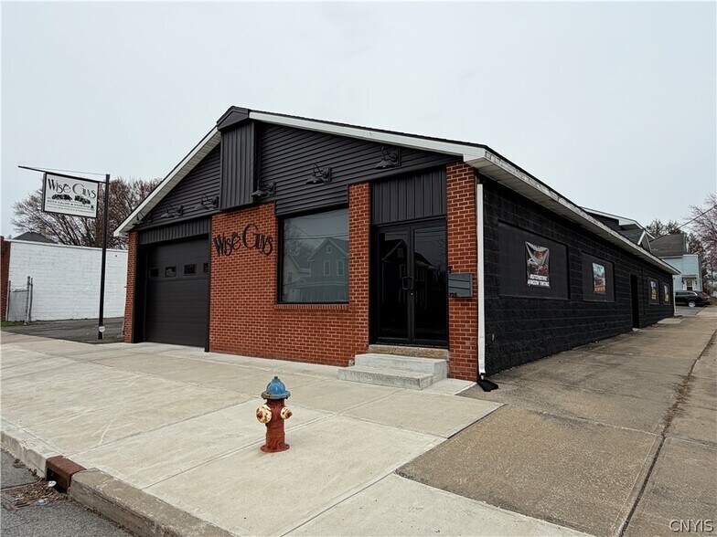More Photos Of 720 W Dominick St, Rome Supermarket For Sale