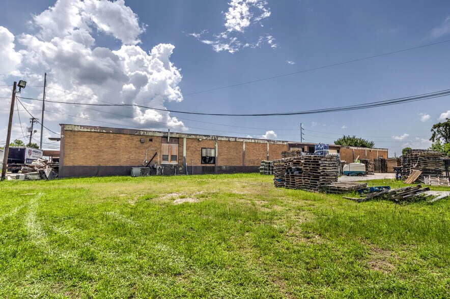 More Photos Of 1219 New Savannah Rd, Augusta Distribution For Sale