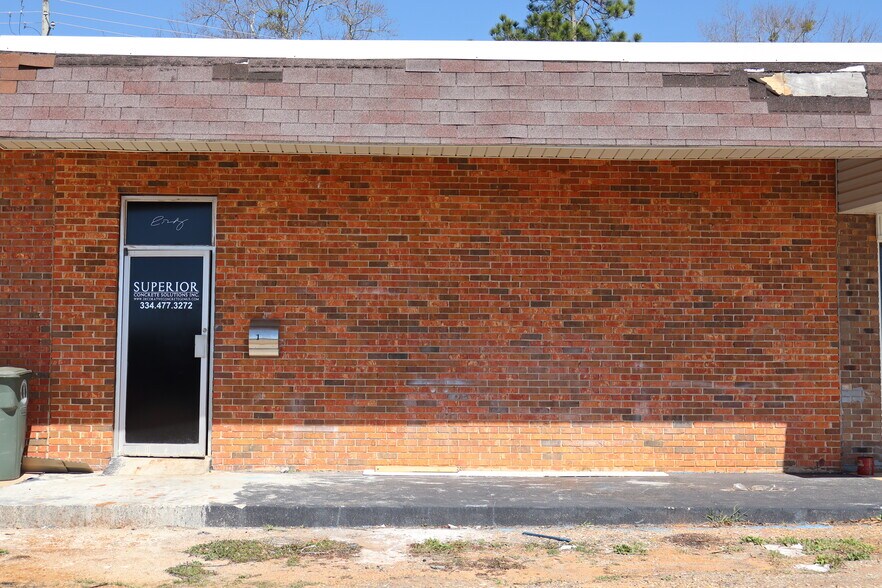 More Photos Of 501 Plaza Dr, Enterprise Storefront Retail Office For Sale