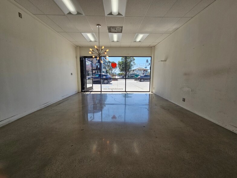 More Photos Of 5583-5597 W Pico Blvd, Los Angeles Unknown For Lease