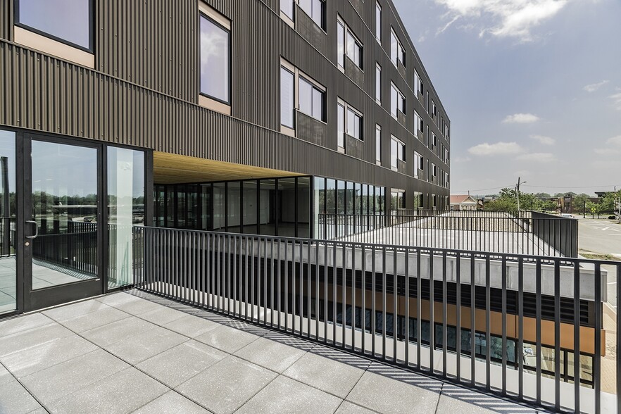 More Photos Of 202 E Emma Ave, Springdale Apartments For Lease