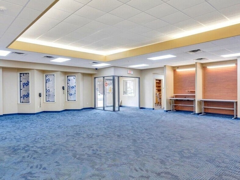 More Photos Of 321 N 1st St, Lufkin Office For Sale