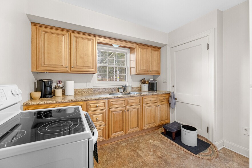 More Photos Of 203 Glamorgan St, Alliance Apartments For Sale