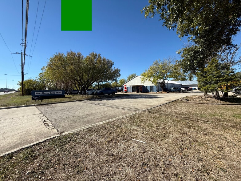 More Photos Of 1910 S Interstate 35, San Marcos Manufacturing For Sale