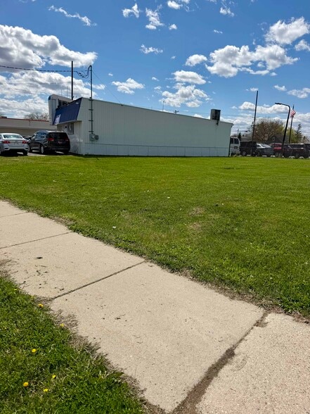 More Photos Of 636 Lime Kiln Rd, Green Bay Land For Sale