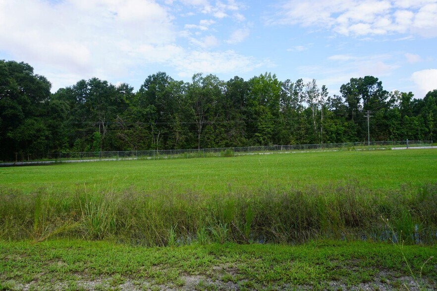 More Photos Of 771 Brownswood Rd, Johns Island Contractor Storage Yard For Lease