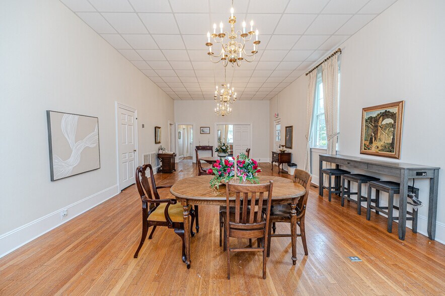 More Photos Of 211 Main st, Broadway Religious Facility For Sale