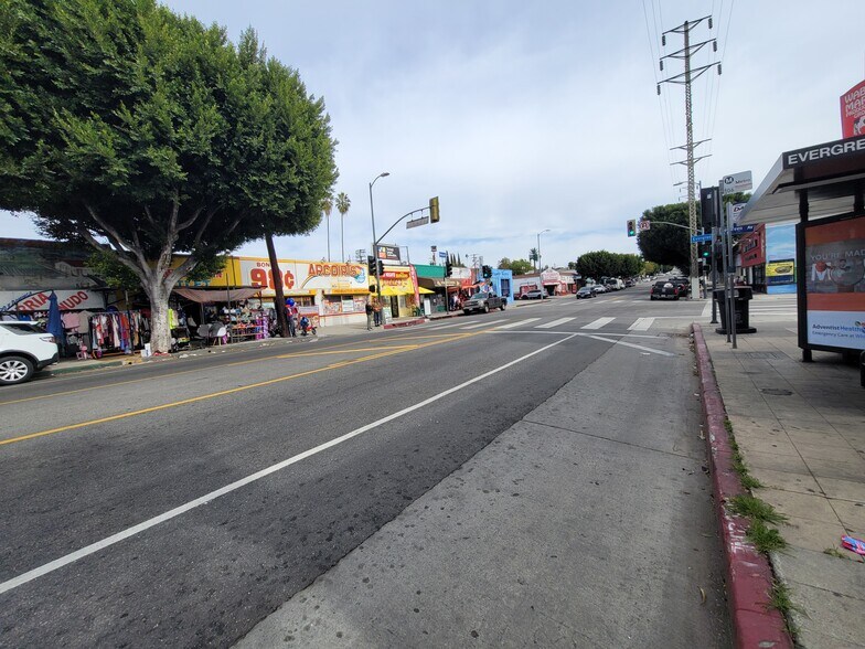 More Photos Of 3009 Wabash Ave, Los Angeles Storefront For Sale