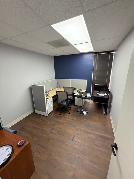 More Photos Of 13610 Midway Rd, Farmers Branch Medical For Lease