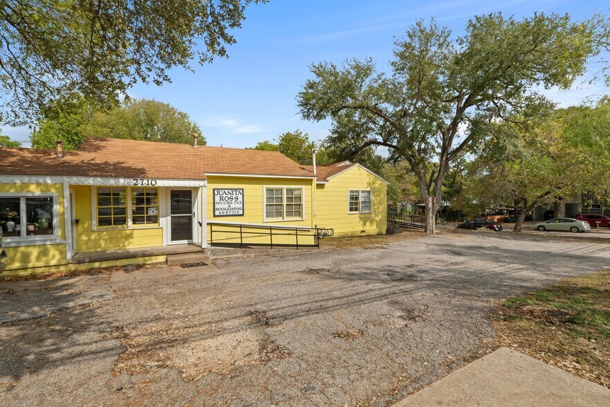 Primary Photo Of 2710 Manor Rd, Austin Office For Sale