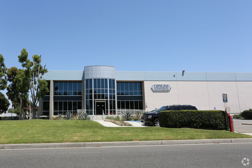 More Photos Of 11700 Monarch St, Garden Grove Warehouse For Sale