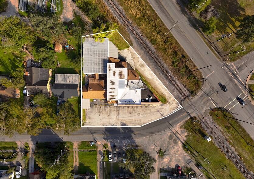 More Photos Of 8335 Park Ter, Houston General Retail For Sale