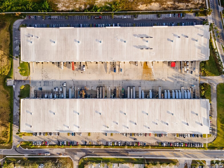 More Photos Of 701 Boutwell Rd, Lake Worth Unknown For Lease