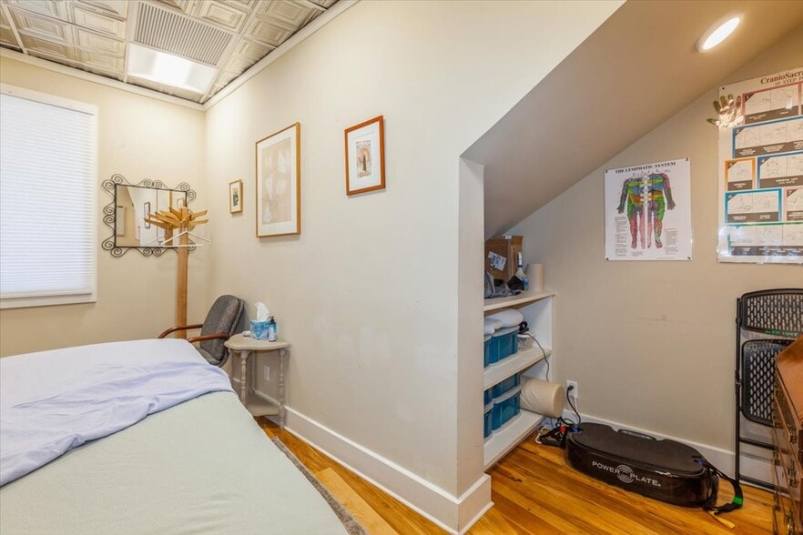 More Photos Of 56 School St, Glen Cove Loft Creative Space For Sale