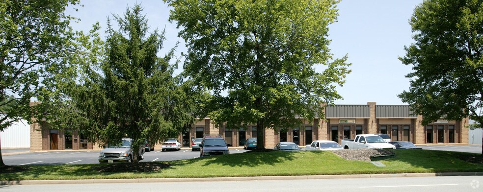 More Photos Of 420 Southlake Blvd, North Chesterfield Warehouse For Lease