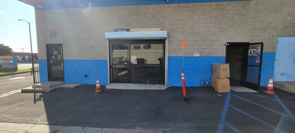 More Photos Of 611 E Route 66, Glendora Auto Repair For Lease