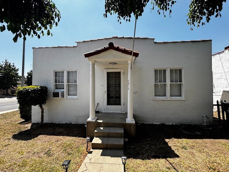 More Photos Of 201 N Atlantic Blvd, Alhambra Apartments For Sale