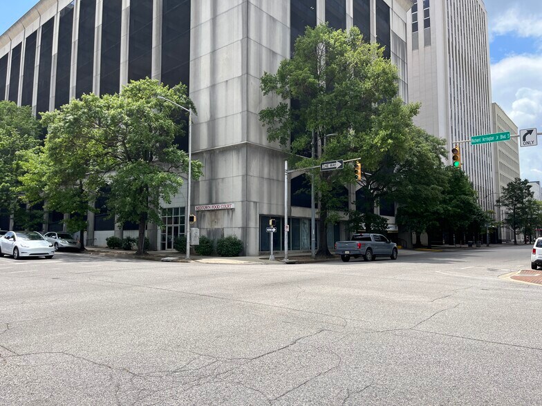 Primary Photo Of 2021 3rd Ave, Birmingham Specialty For Lease