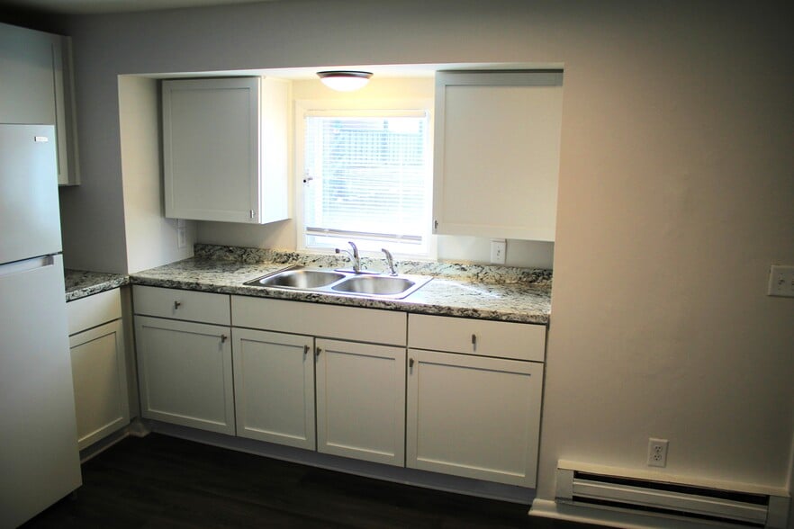 More Photos Of 801 S Mill St, Clio Apartments For Sale