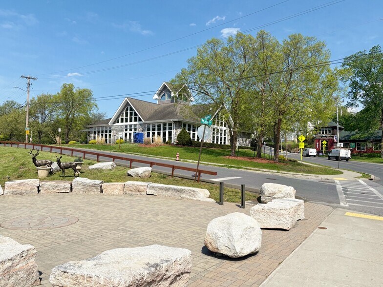 More Photos Of 3 Main St, New Paltz Restaurant For Sale