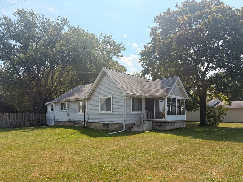 More Photos Of 15350 S Telegraph Rd, Monroe Warehouse For Sale