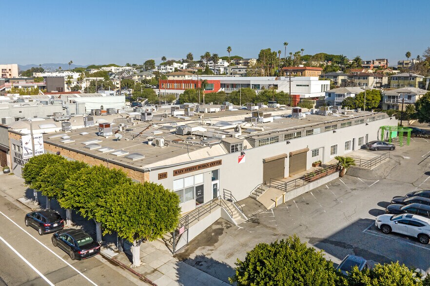 Primary Photo Of 228 Main St, Venice Flex For Lease