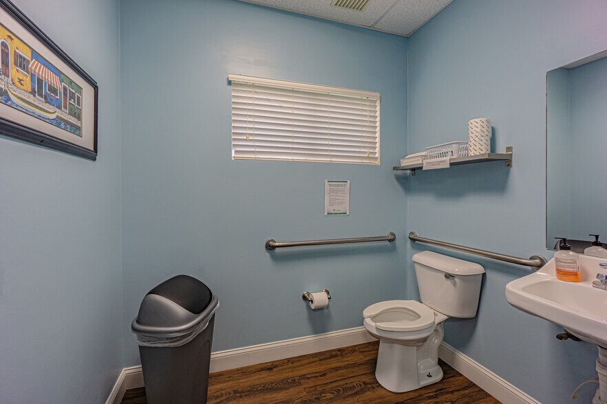 More Photos Of 6502 Gunn Hwy, Tampa Medical For Sale