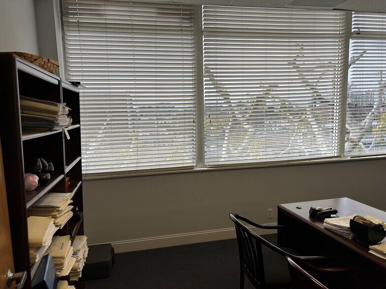 More Photos Of 212 9th St, Oakland Medical For Sale