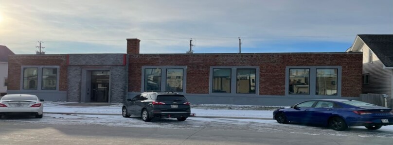 Primary Photo Of 1011 W Madison Ave, South Milwaukee Flex For Sale